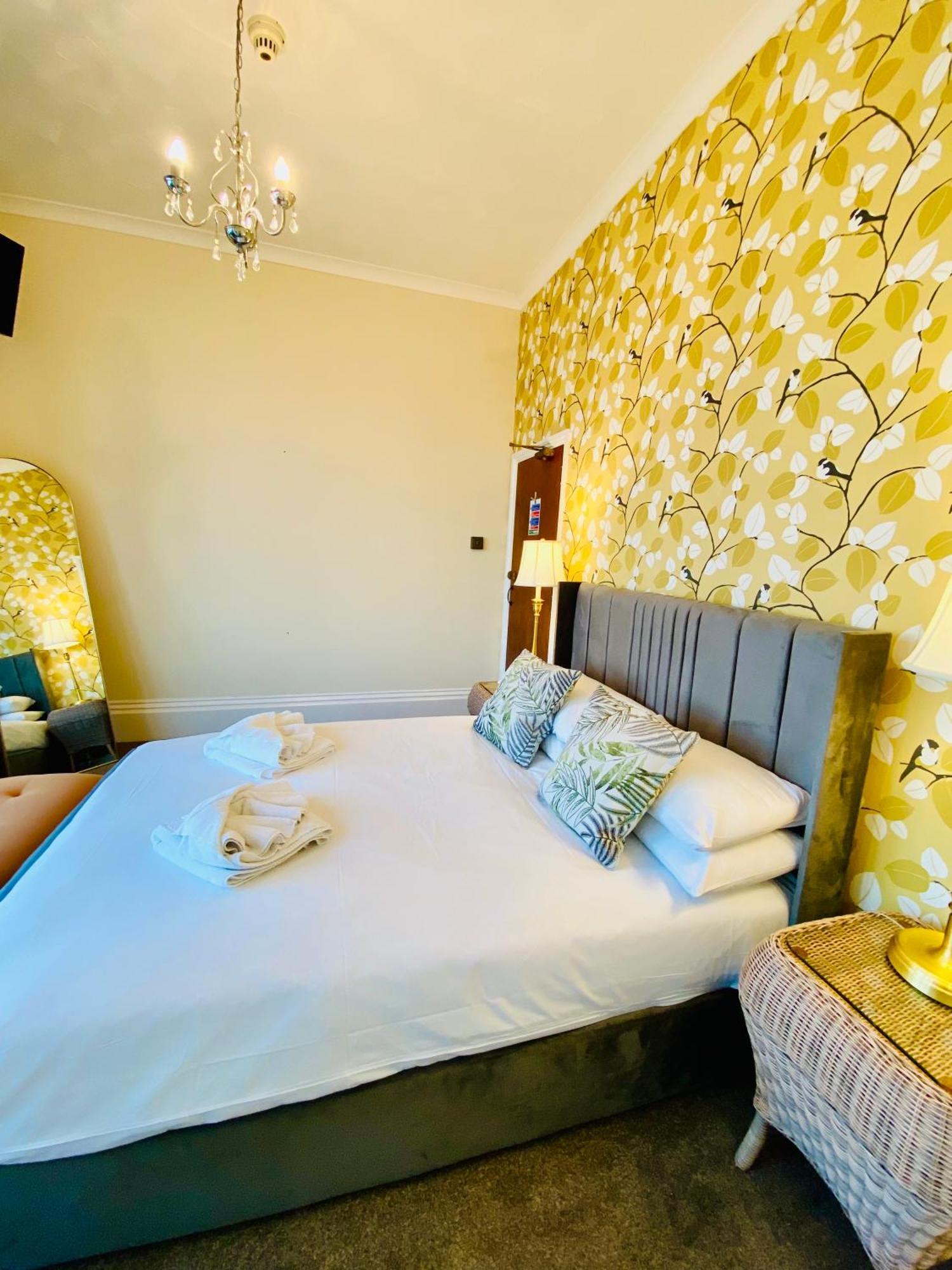 Carlton Hotel Шанклин Екстериор снимка
